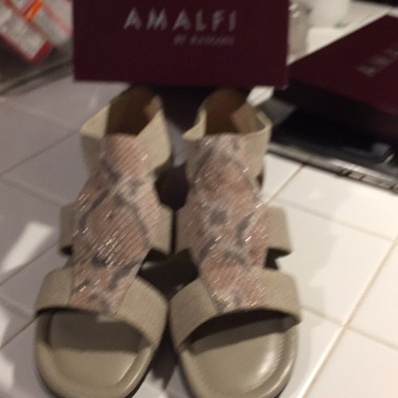 ⬇️AMALFI SANDALS⬇️ - Picture 1 of 8